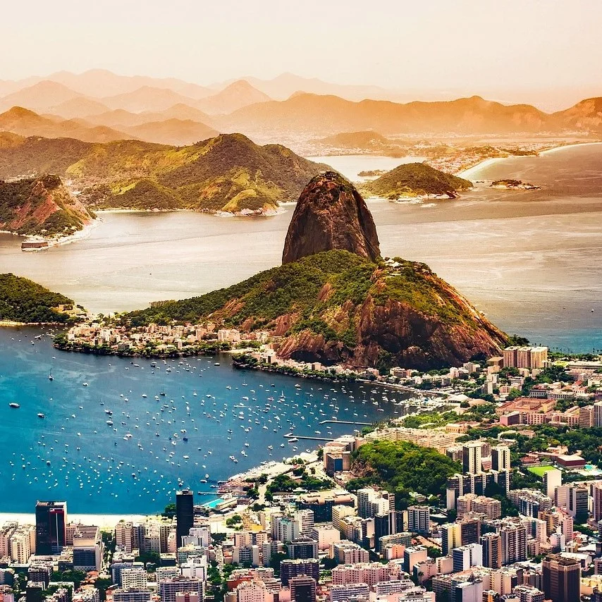 Choose PoliLingua for Brazilian Portuguese Translation
