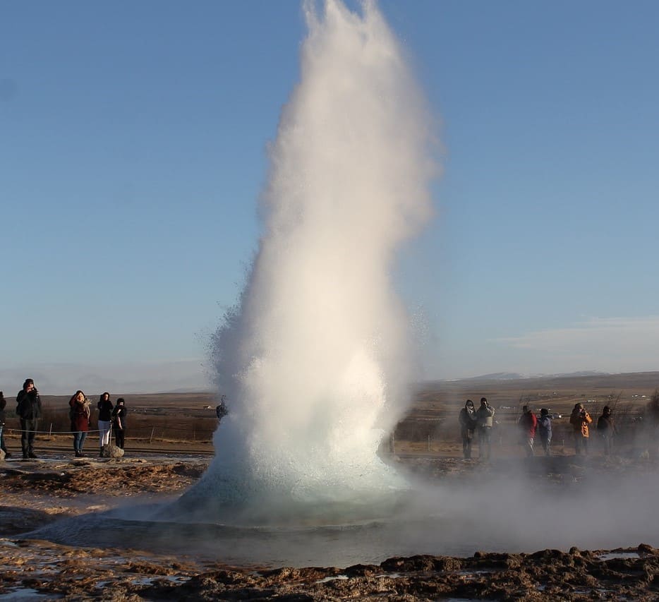 Icelandic to English and English to Icelandic translations