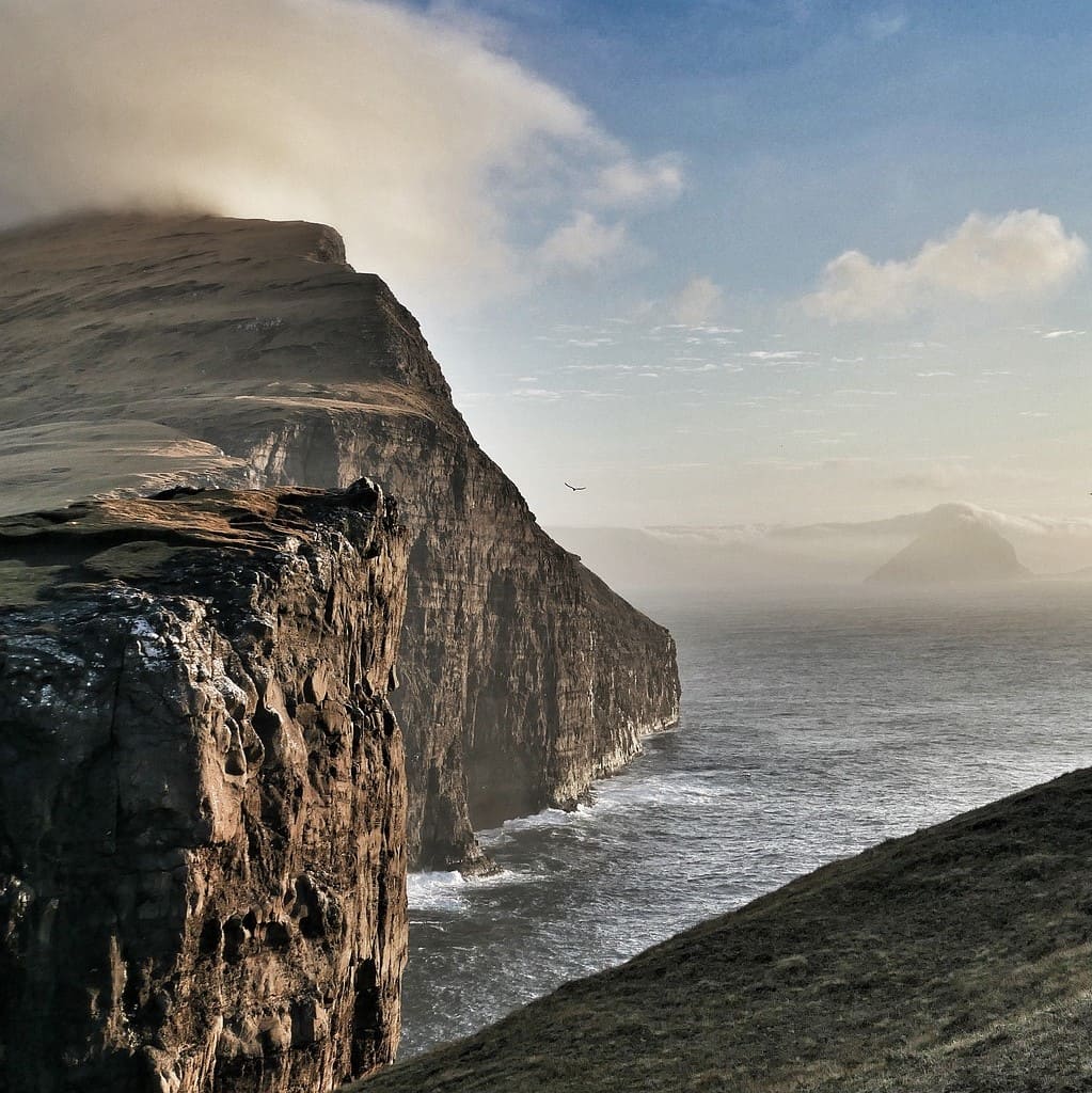 Faroese language origin and overview