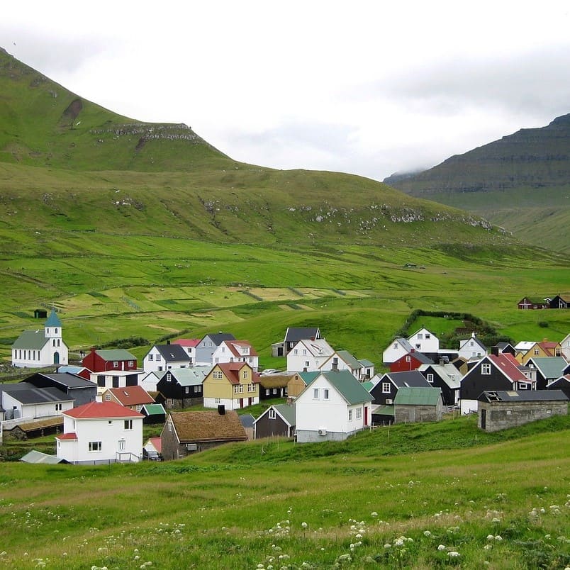 The size of Faroese speaking market