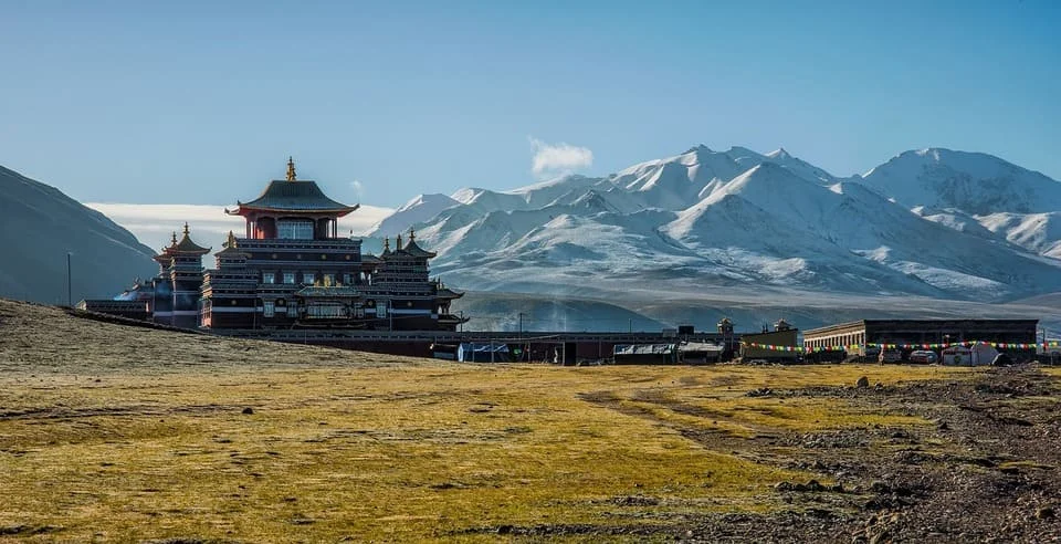 The Unique Challenges of Translating English and Uyghur