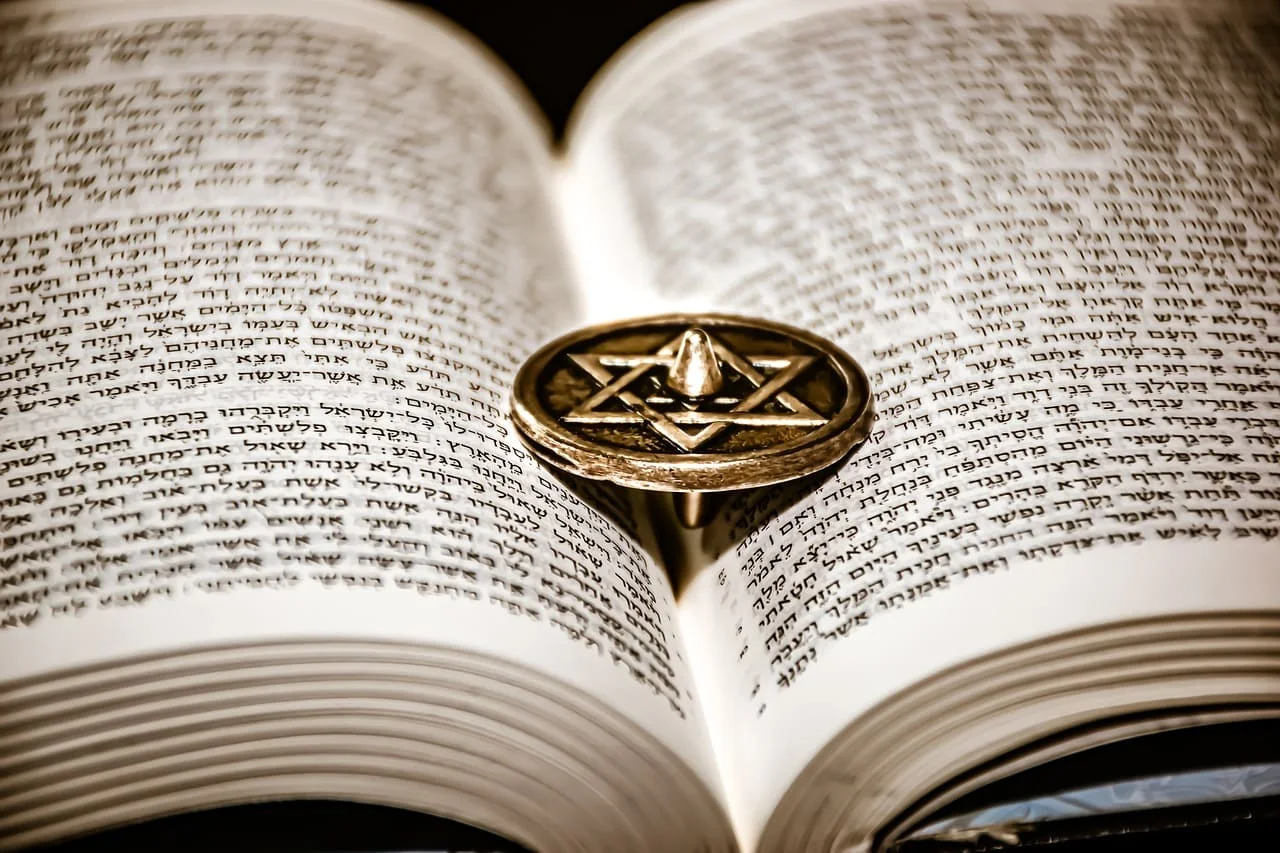 The Significance of Yiddish and Ladino in Jewish Identity