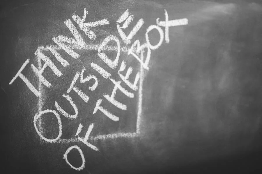 7 Factors for Choosing the Best Human Translators